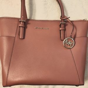 Michale Kors Purse